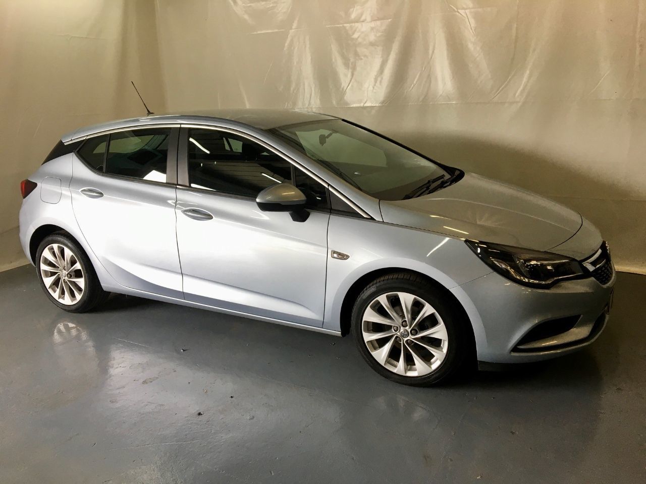 2016 Vauxhall Astra